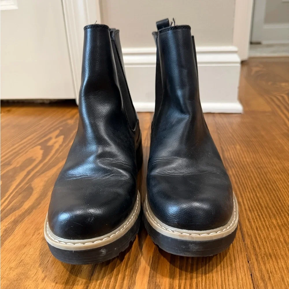 Target Universal Thread Leather Ankle Boots Waterproof - Picture 2 of 4